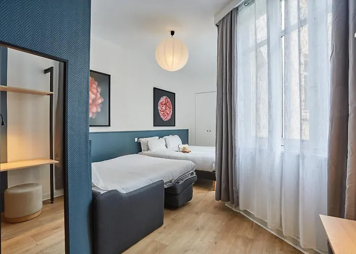 Отель Beauquartier Montmartre 3*