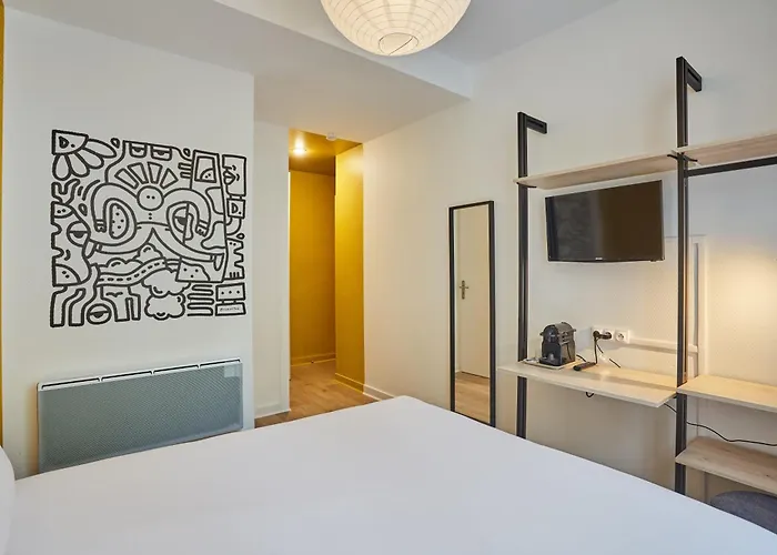 Beauquartier Montmartre 3* Париж