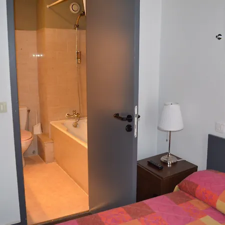 Hotel Beauquartier Montmartre Paris